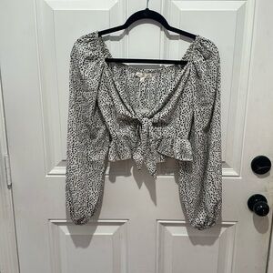 Cloud Ten tie front long sleeve crop top NWT SIZE SMALL